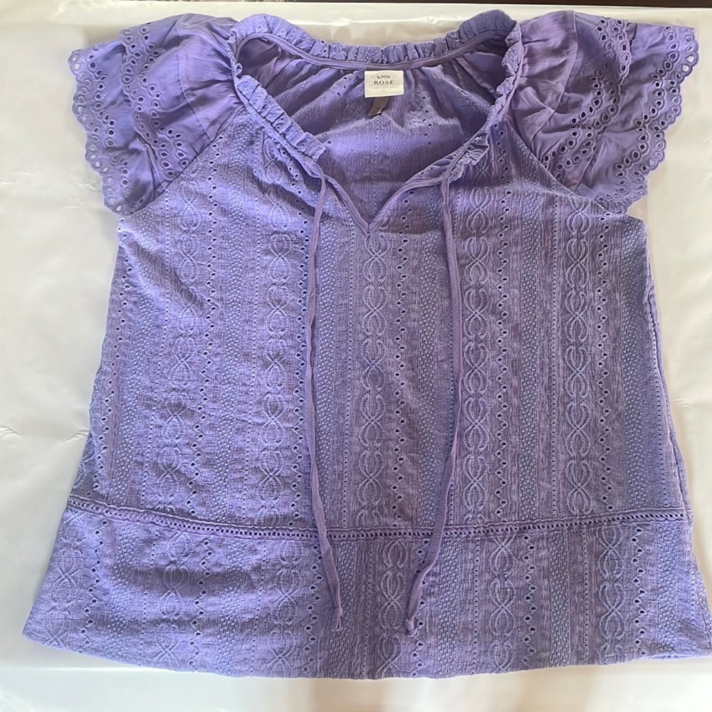 NWOT- Knox Rose Lavender Eyelet Lace Top